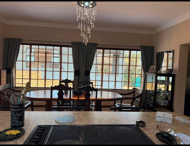4 BEDROOM HOUSE FOR SALE IN CASHAN